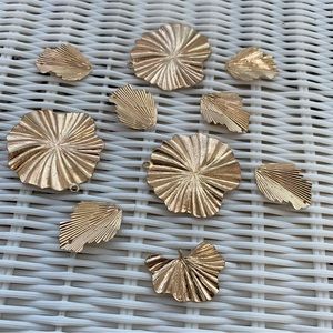 Set of 23 Gold Textured Metal Pendants Size XS